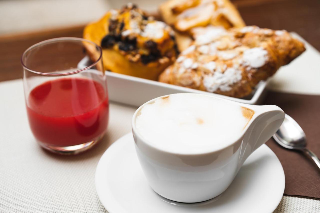 La Locanda Del Conte Mameli 올비아 외부 사진