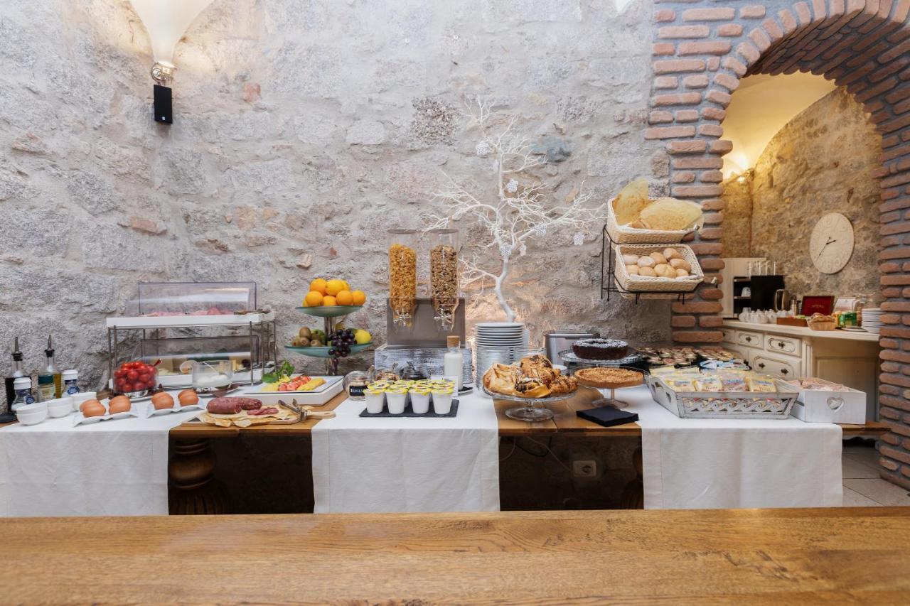 La Locanda Del Conte Mameli 올비아 외부 사진