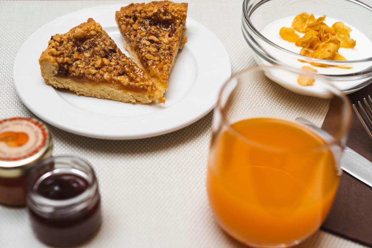 La Locanda Del Conte Mameli 올비아 외부 사진