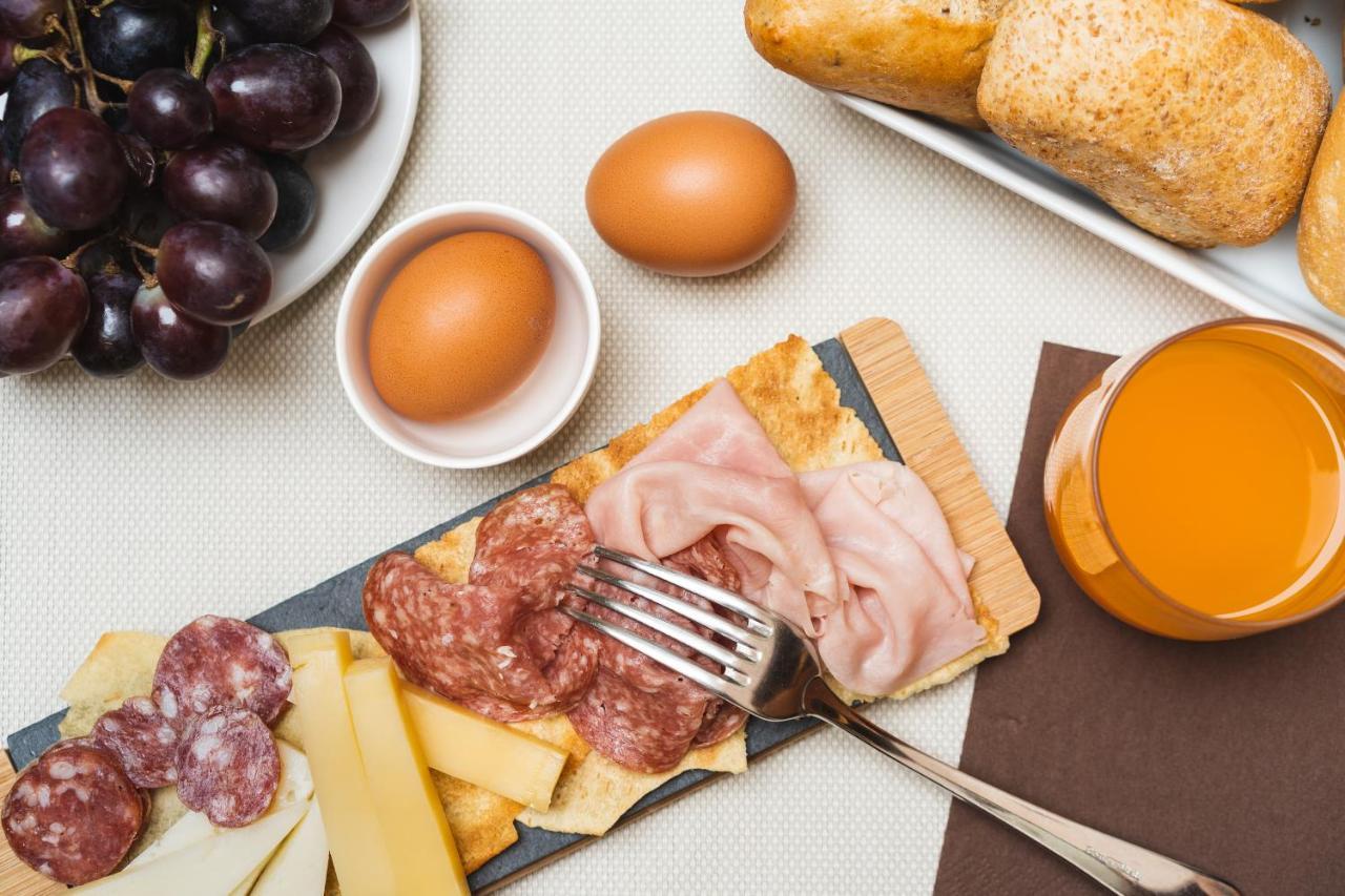 La Locanda Del Conte Mameli 올비아 외부 사진