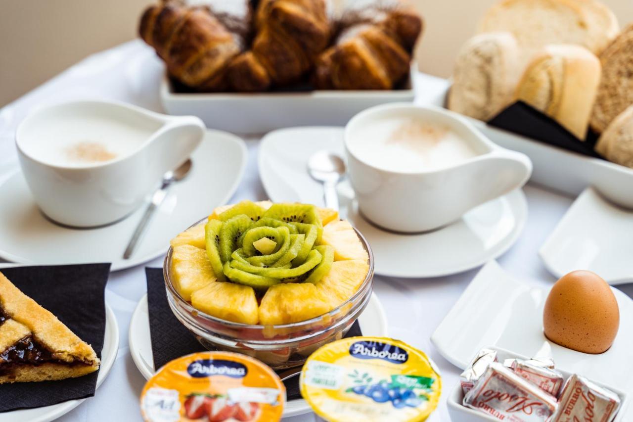 La Locanda Del Conte Mameli 올비아 외부 사진