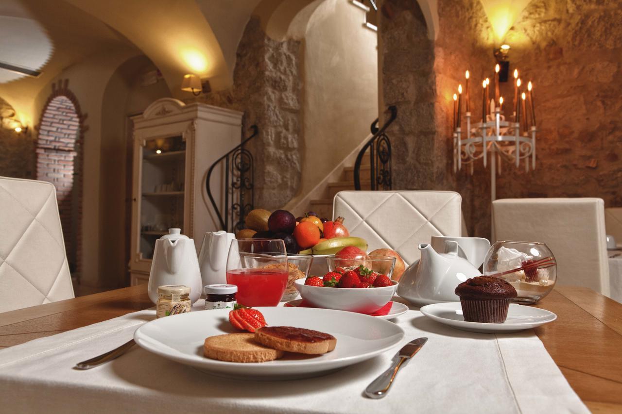 La Locanda Del Conte Mameli 올비아 외부 사진